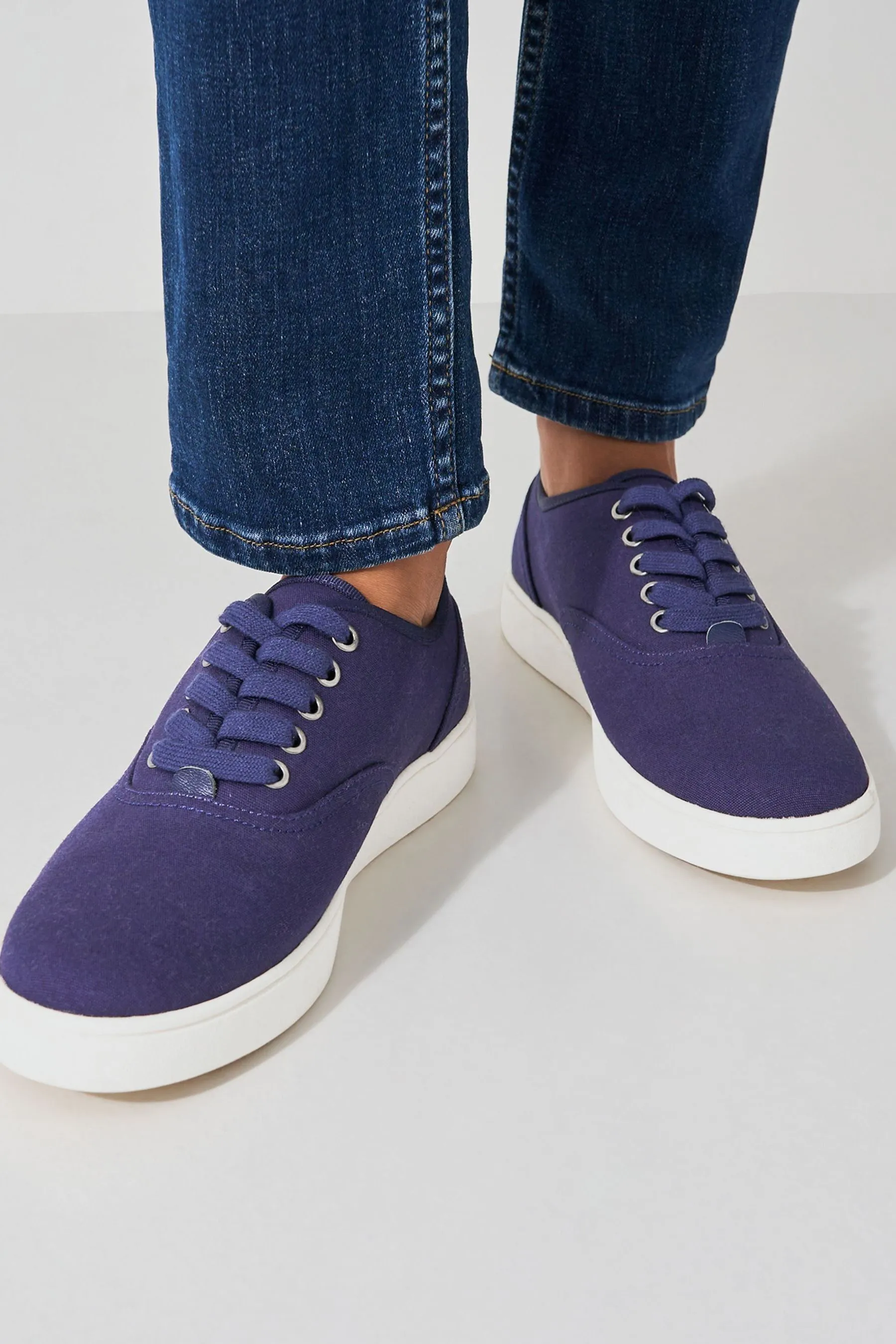 Crew Clothing - Scarpe da ginnastica con Oxford di tela