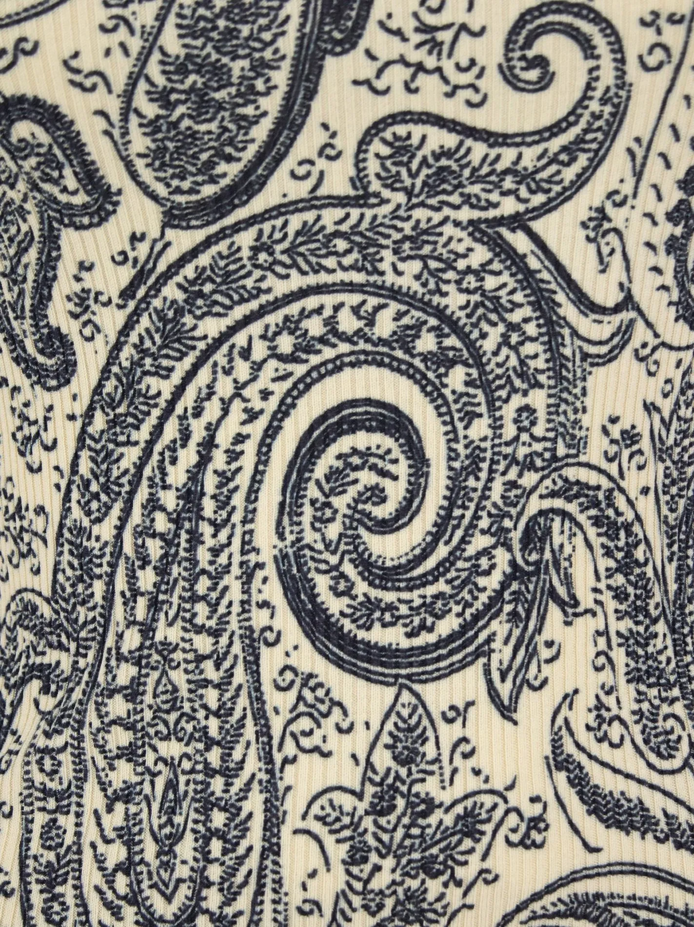 Maglia girocollo con fantasia Paisley