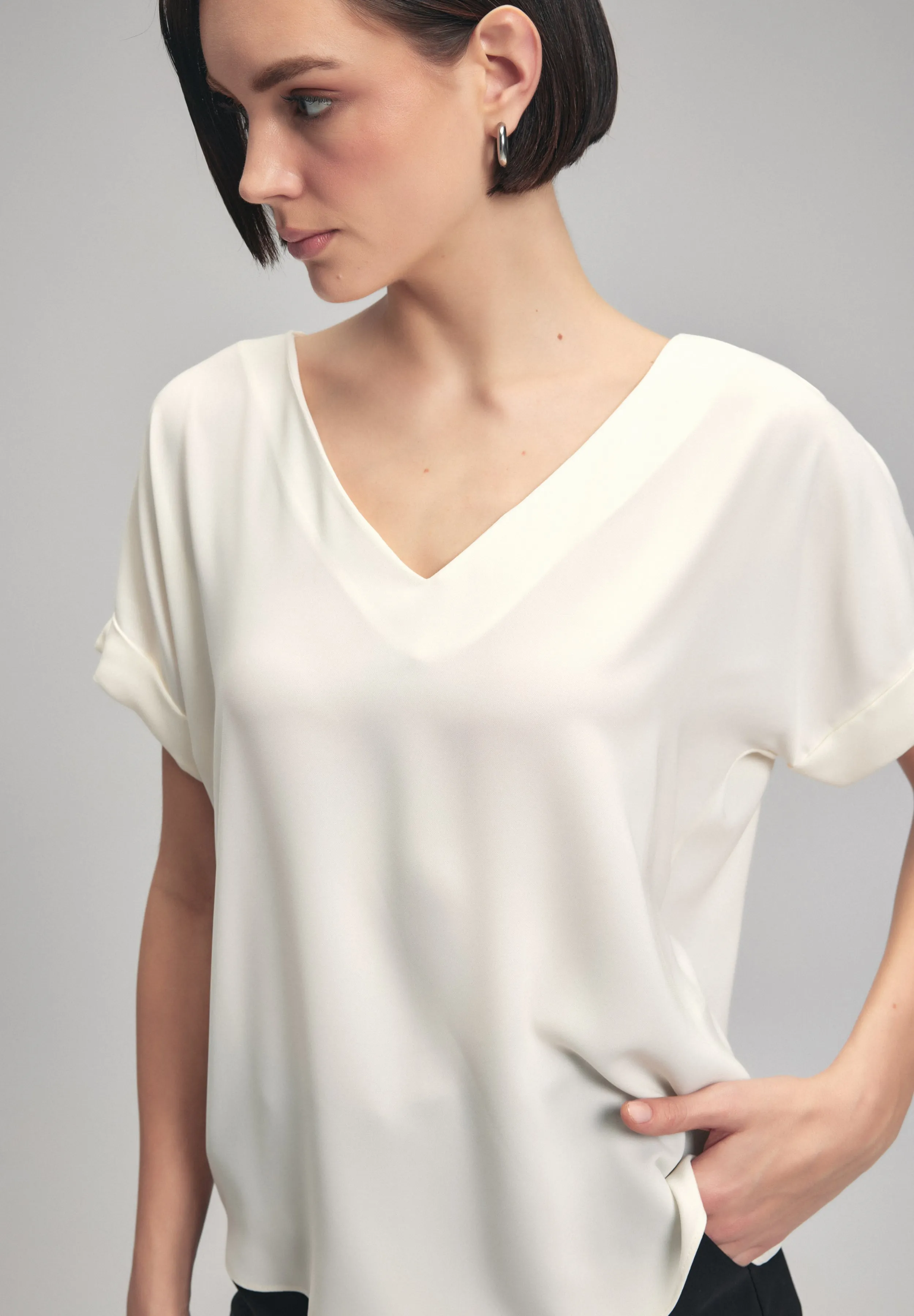 SHORT SLEEVES V NECK  - T-shirt basic