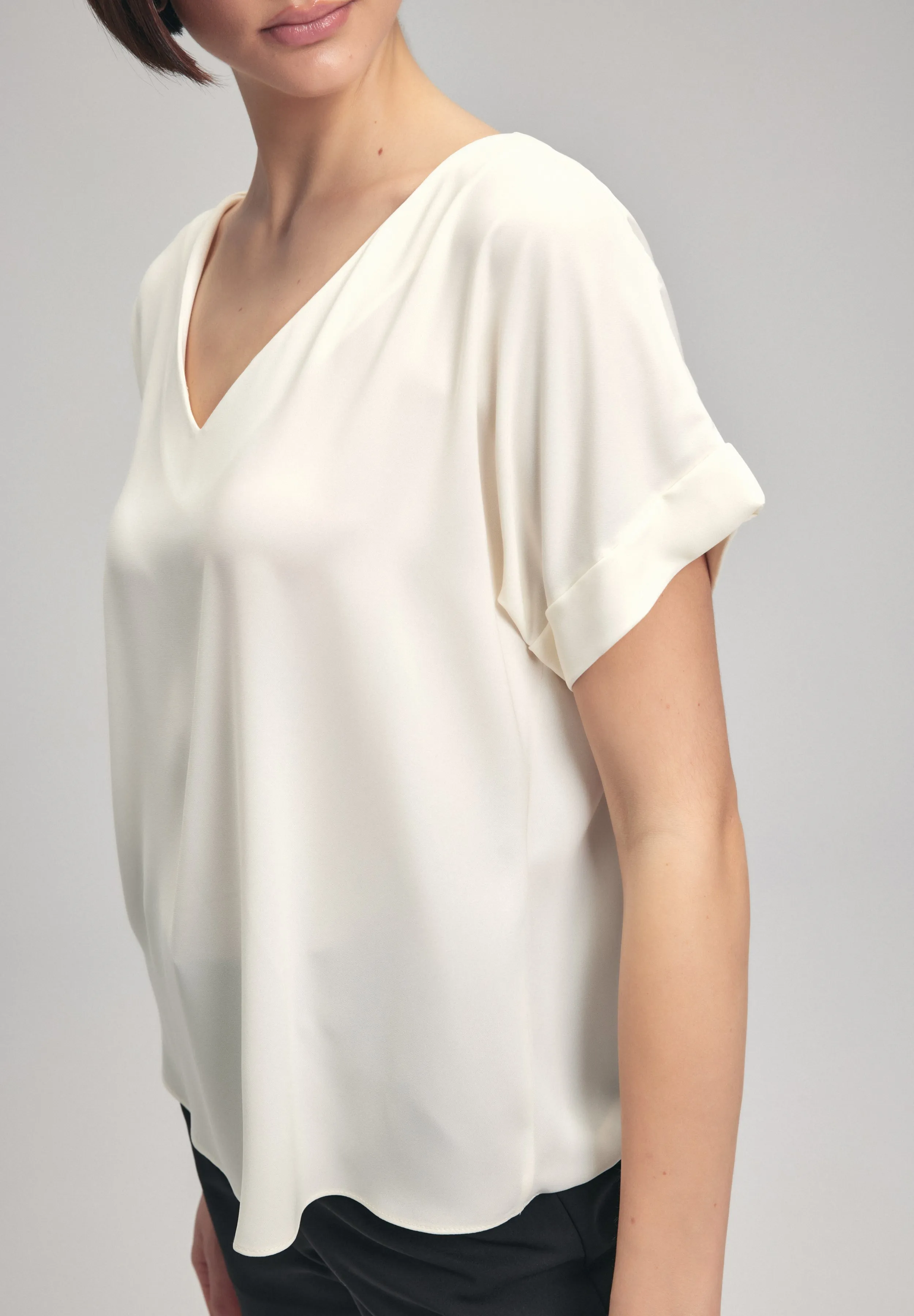 SHORT SLEEVES V NECK  - T-shirt basic