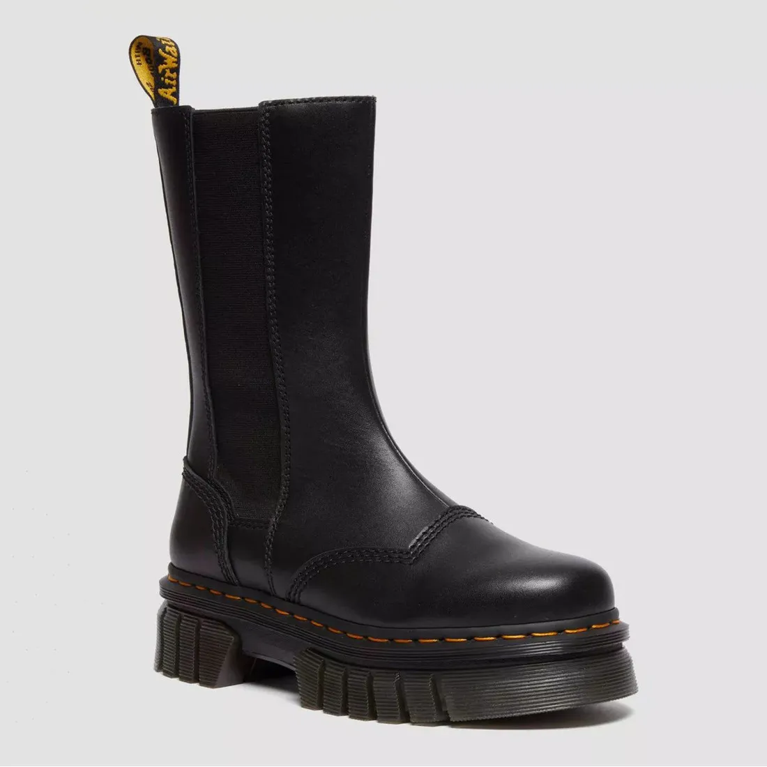 Stivaletti Chelsea Dr. Martens Audrick Tall in Nappa Lux nera